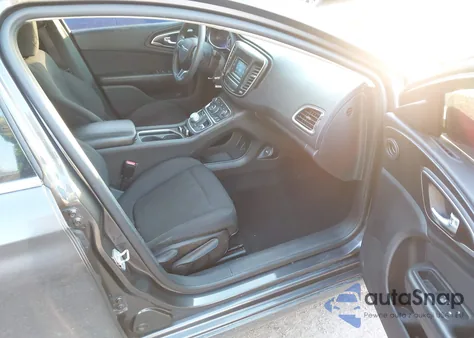 2015 Chrysler 200 Limited z USA, uszkodzony, nr VIN 1C3CCCAB8FN714044